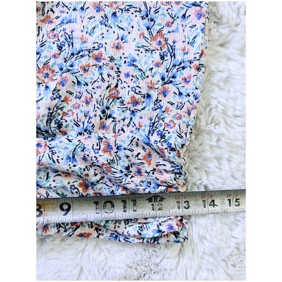 GUC | A. Byer | V Neck Lattice Cutout 3/4 Sleeve Floral Blouse w/Ruching | Small - Picture 8 of 15